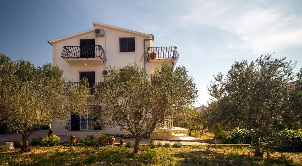 Apartments Terra Petrosa Трогир Стая снимка