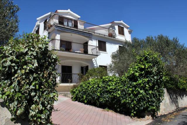 Apartments Terra Petrosa Трогир Екстериор снимка
